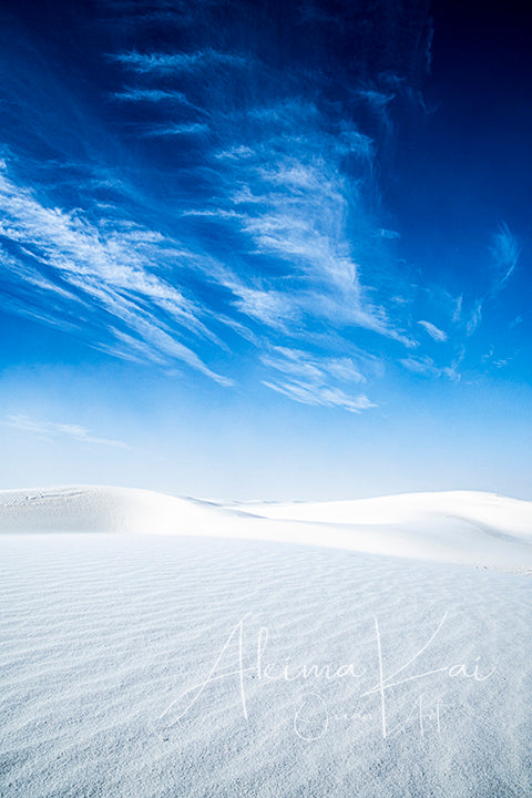 
                  
                    White sand blue photography bedroom
                  
                